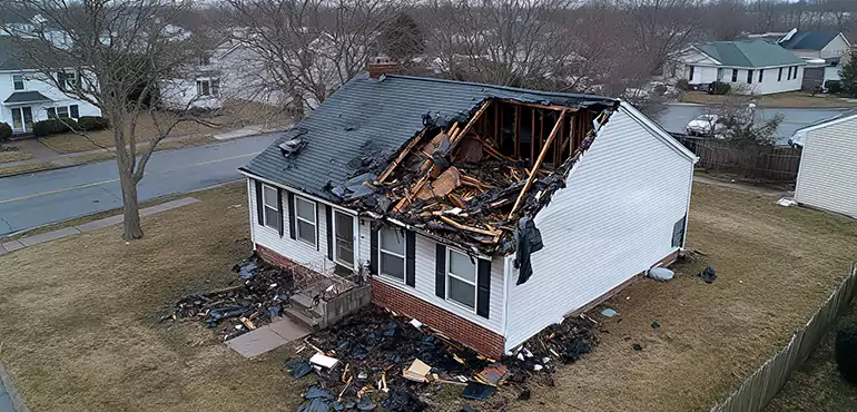 Why Choose Us for Selling Damaged House in Oxnard, CA?